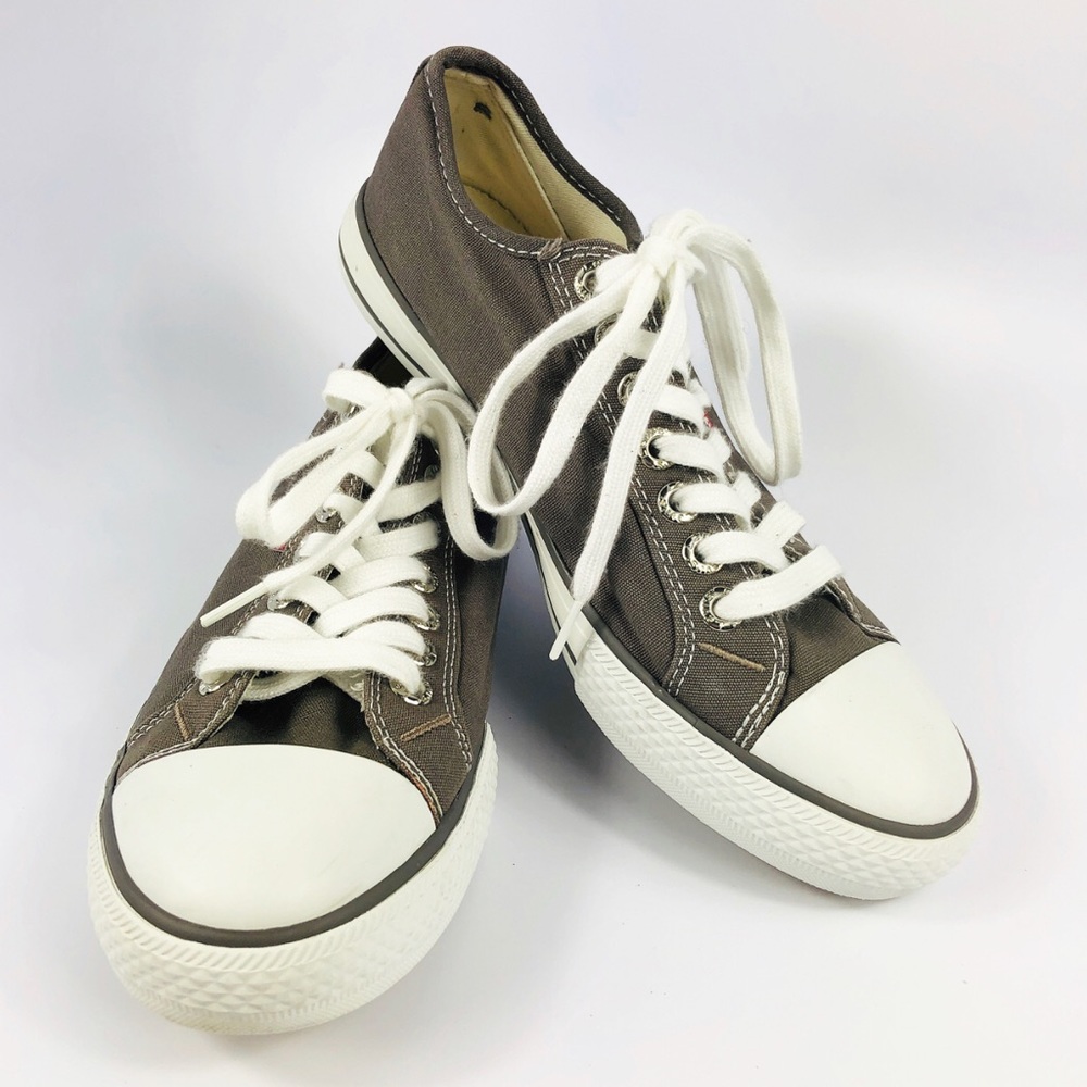 LEVI STRAUSS & CO. | Gray Canvas Sneaker